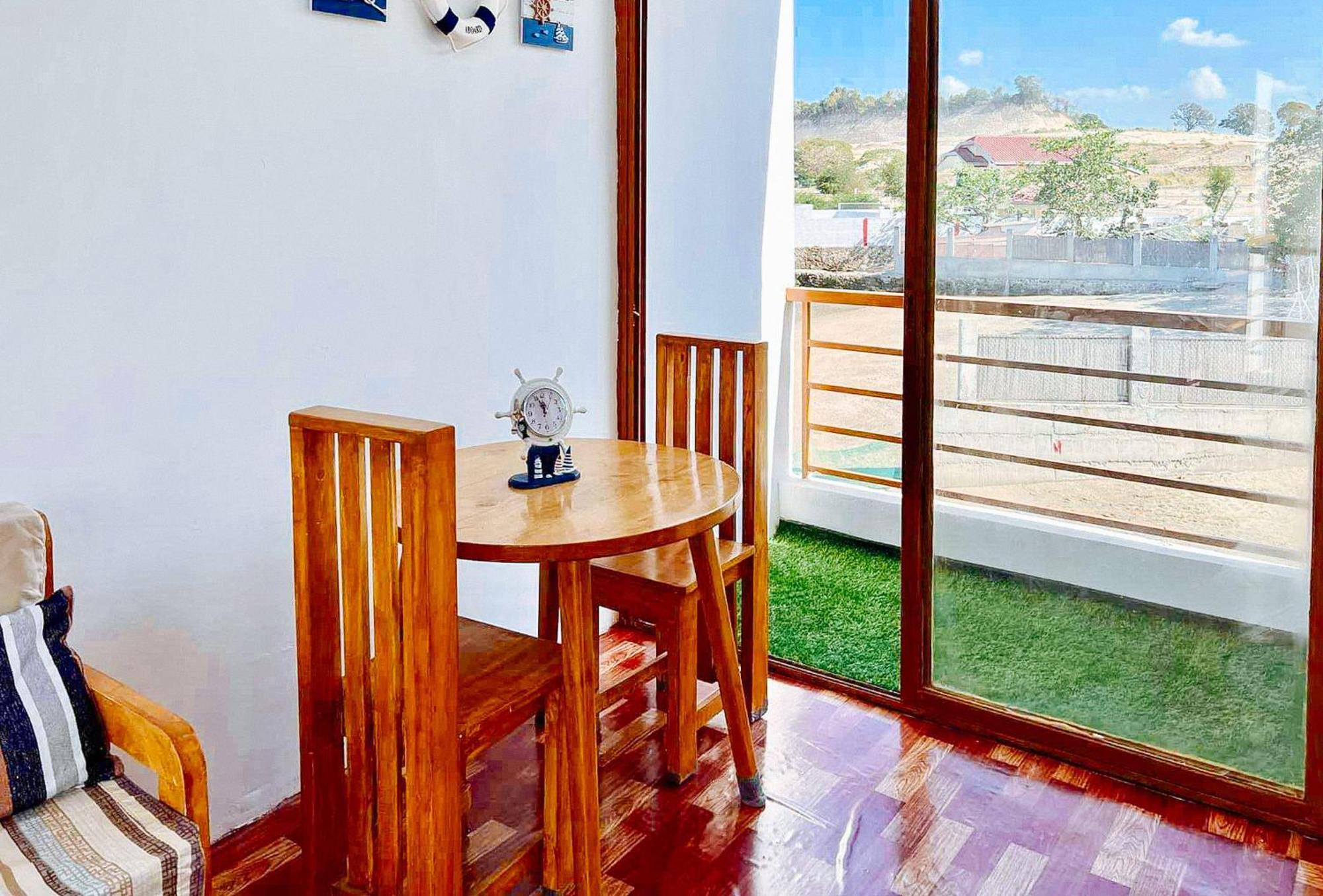 The Lavana Villa Del Matabungkay By Reddoorz Lian Εξωτερικό φωτογραφία